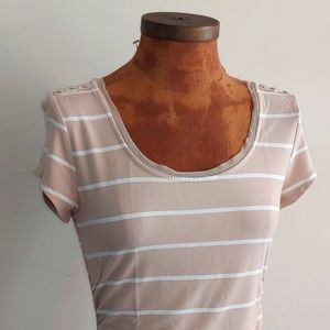 White House Black Market T